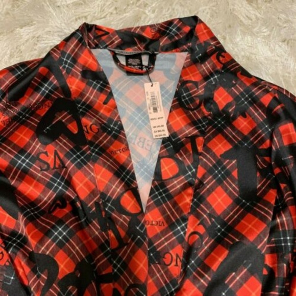 Victoria's Secret VS Logo Satin Robe NWT - Picture 3 of 4